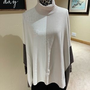 ALFANI: Neutral tones, block print, turtleneck poncho